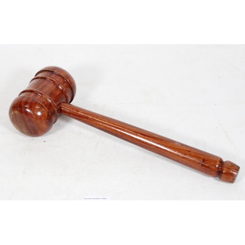 200 - Large gavel, 35cm long.