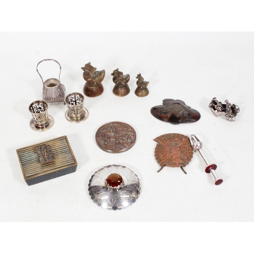 206 - Scottish clasp brooch, three chicken weights and other small oriental items.