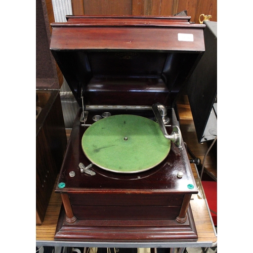 325C - Columbia antique wind up gramophone.