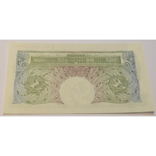 263 - Bank of England uncirculated £1 banknote, Mahon, B212, series A, A90 831278, first signature.