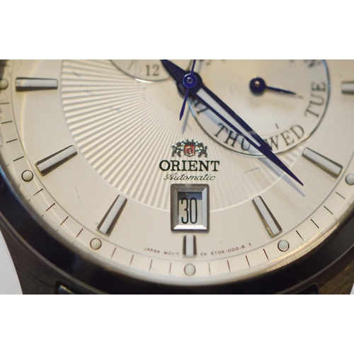 289 - Orient gent's automatic chronograph stainless steel watch, with white dial, ref no CN ETOK-CO-A, on ... 