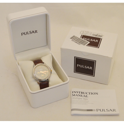 290 - Pulsar quartz chronograph watch, on leather strap, ref no. 380192, with box.