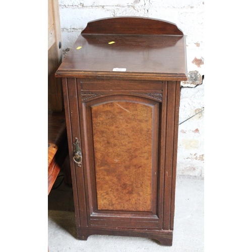 557 - Edwardian pot cupboard.