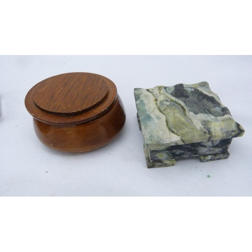 403 - Group of jewellery and collectables to include a Scottish silver and agate brooch in the form of a s... 