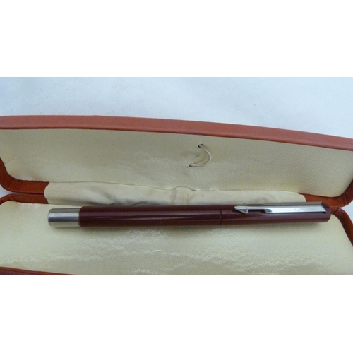 407 - Parker fountain pen with gold nib, Scripto USA pen in Parker box, another fountain pen with gold nib... 