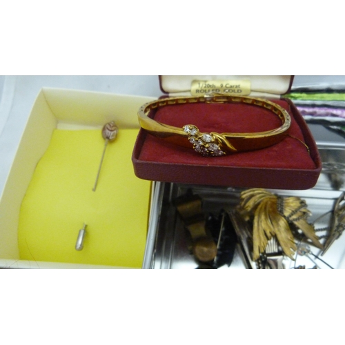 408 - Box of jewellery and collectables to include Pedigree dolls and a pair of child's shoes.