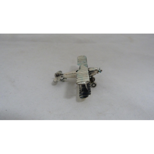 412 - Silver (925) miniature model of a biplane, 20g.