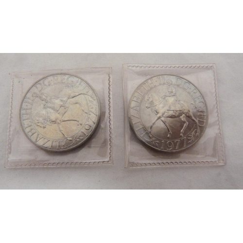 413 - Bag of coinage to include small Victorian silver coin, 1897 USA silver one cent coin, Newfoundland 1... 