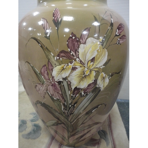 448 - Large vase with floral decoration.