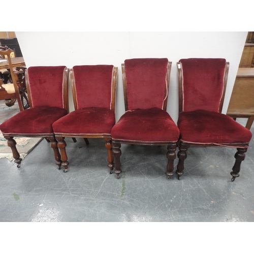 450 - Set of four Victorian mahogany dining chairs of graduated sizes, upholstered in later red velour, on... 