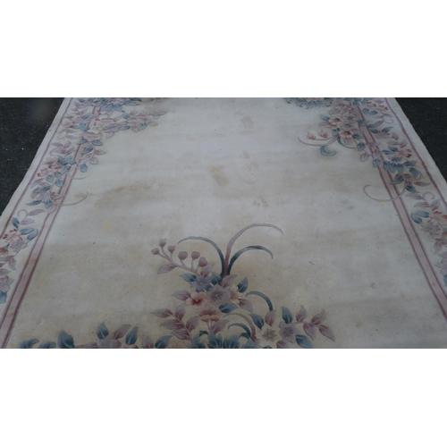 453 - Large Chinese-style cream rug.