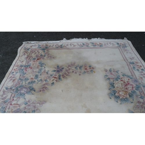 453 - Large Chinese-style cream rug.