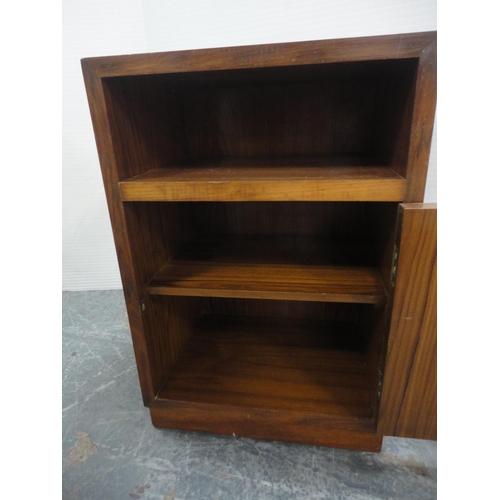 464 - Walnut bedside cabinet.