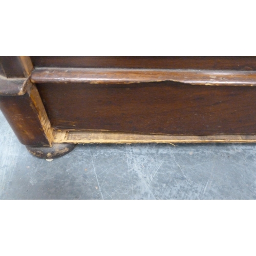 479 - Antique mahogany chest of drawers with brass handles.