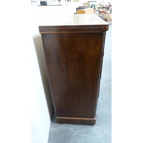 479 - Antique mahogany chest of drawers with brass handles.