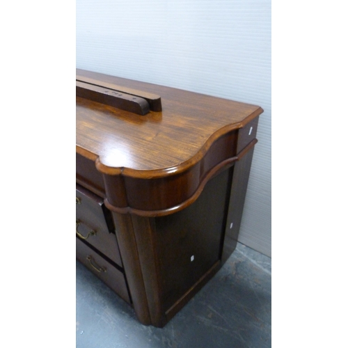 489 - Victorian-style mahogany dressing chest.