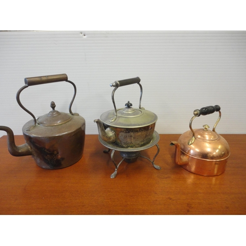 533 - EP spirit kettle and two copper kettles.  (3)