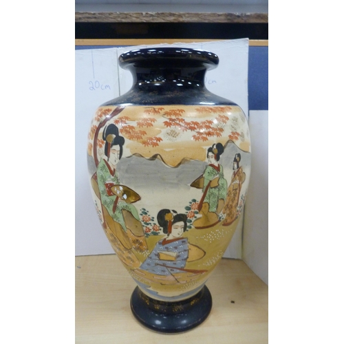 54 - Large modern Japanese Satsuma vase, reproduction Oriental crackle glaze bowl and a modern Ciroa char... 