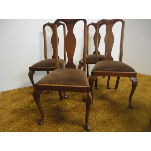 546 - Set of four mahogany splat-back dining chairs.