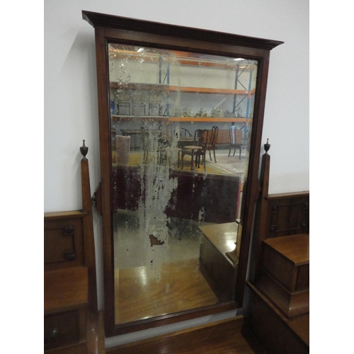 563 - Early 20th century mahogany dressing chest.