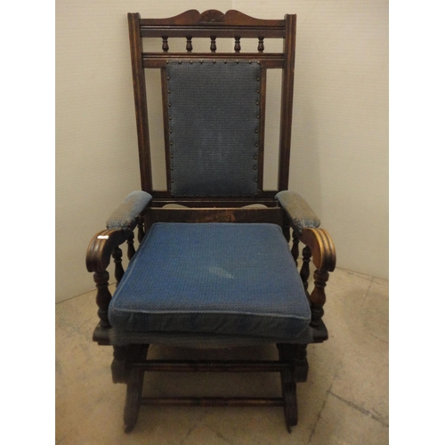 567 - American spring rocking chair.