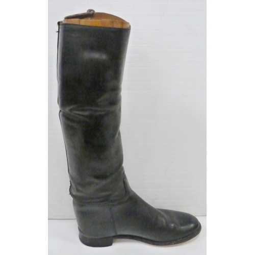 411 - Pair of black leather riding boots with wooden trees and ring pull handle, label for 'Alan McAfee, 3... 