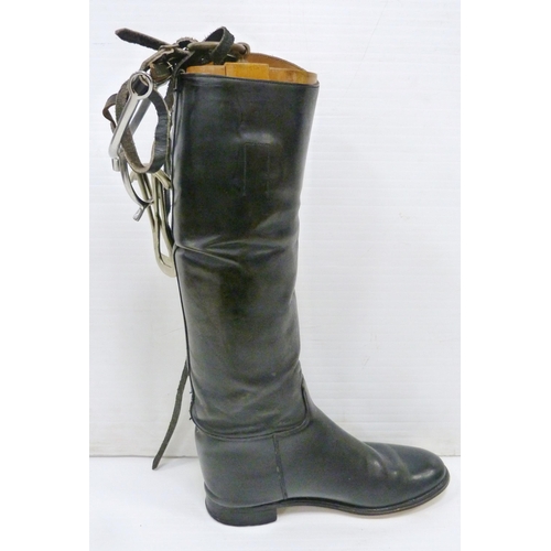 411 - Pair of black leather riding boots with wooden trees and ring pull handle, label for 'Alan McAfee, 3... 