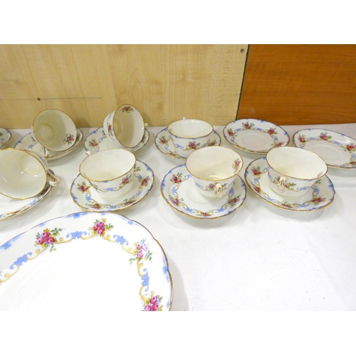 263 - Large Grosvenor Ken pattern tea set (10).