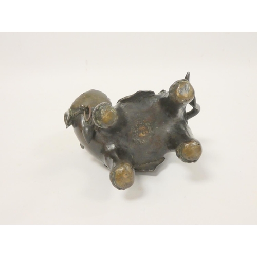 231 - Chinese bronze censer in the form of an elephant. Height 15cm. 