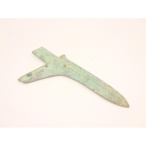 234 - Antique bronze Chinese halberd, possibly Han Dynasty, having rich verdigris. Length 24cm. 