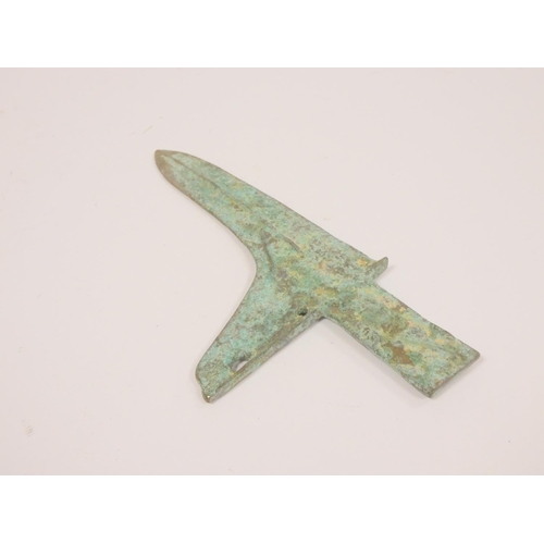 234 - Antique bronze Chinese halberd, possibly Han Dynasty, having rich verdigris. Length 24cm. 