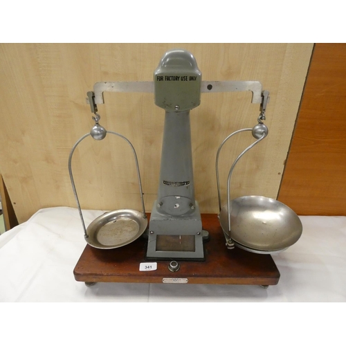 341 - William Webb large set of Dram pharmaceutical scales.