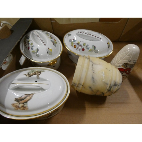 353 - Worcester tureens, Crown Derby tea pot etc.