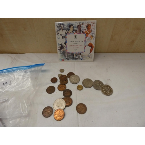 425 - Bag of vintage British coinage.