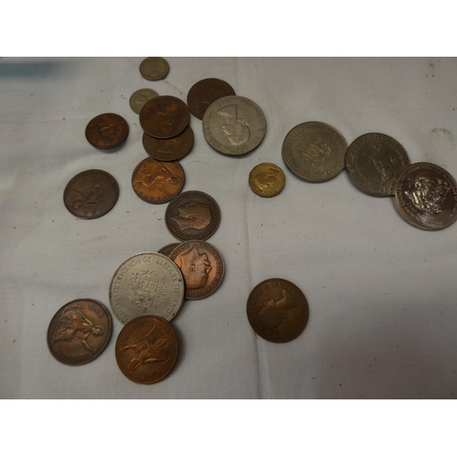 425 - Bag of vintage British coinage.