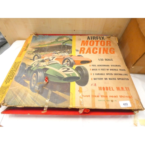 432 - Airfix motor racing track and spare parts.