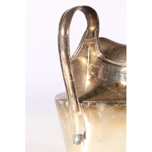 553 - Early 19th century silver cream jug, marks worn, 177g.