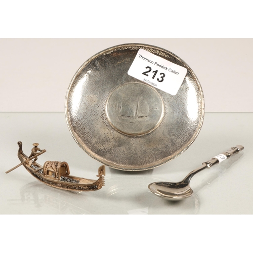 213 - Oriental silver dish, spoon, and white metal boat, gross weight 75g