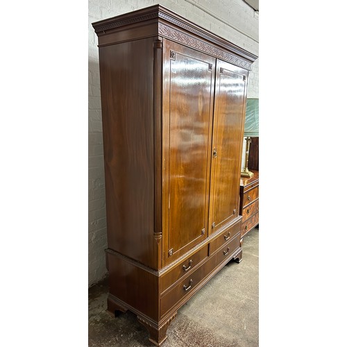 603 - Mahogany wardrobe, H 206cm, W 137cm, D 55cm