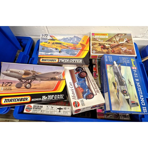 654 - Large quantity of Airfix, Revell, model boats, etc 