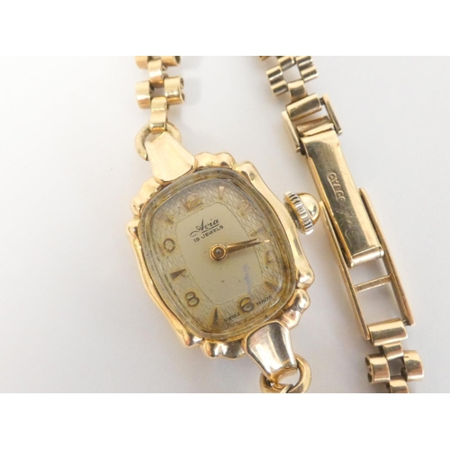 75 - Lady's Avia 9ct gold bracelet watch 1979, 10g, without movement