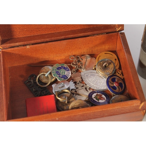 659 - Box of curios to include a white metal snooker chalk case, white metal trinket box, Zippo lighter, h... 