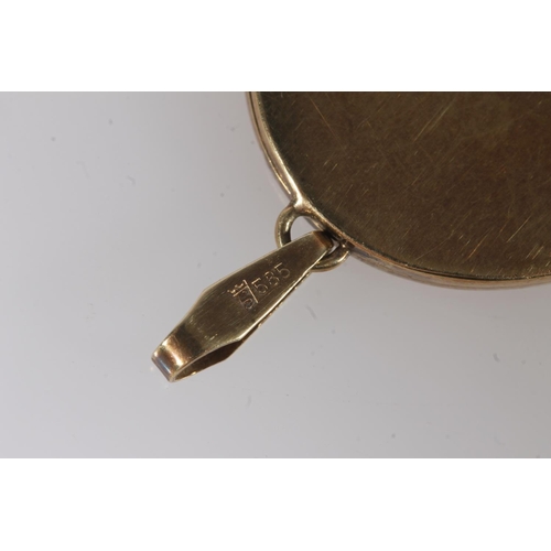 679 - 14ct gold oval pendant locket, the clasp stamped 585, 10.6g gross.