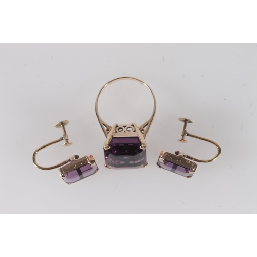 757 - 9ct gold amethyst dress ring, 5.8g and a pair of similar earrings 4.2g, 10g gross. (2)