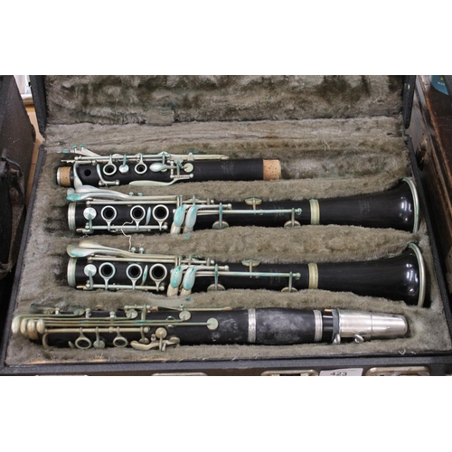 423 - Paramount E.J.Albert cased clarinet