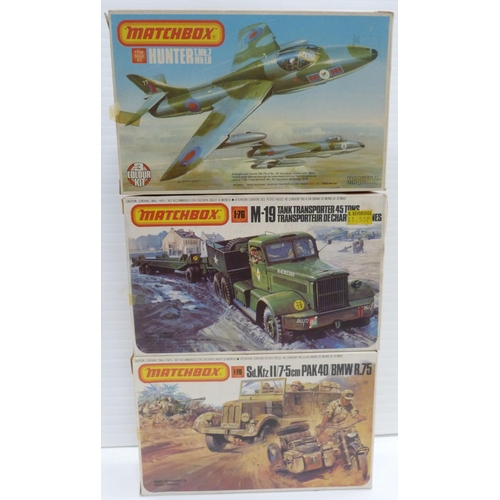 6 - Large collection of Airfix kits to include boxed WWII and civil aircraft kits, mainly 1.72 scale, an... 