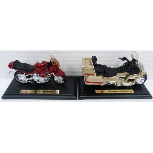 5 - Group of six Maisto 1.18 scale diecast metal and plastic model motorcycles to include a BMW R1200C, ... 