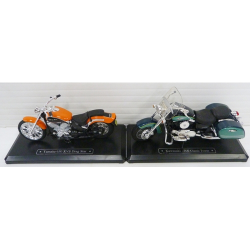 5 - Group of six Maisto 1.18 scale diecast metal and plastic model motorcycles to include a BMW R1200C, ... 