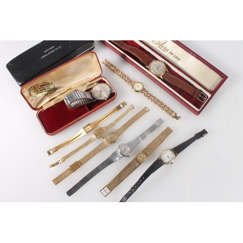 738 - Wristwatches to include a Gents Avia De Luxe self winding 17 jewel, Vertex Revue, Rodania Crystal, T... 