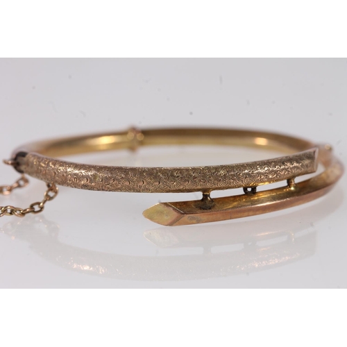 778 - Baby's 8ct gold bangle, the clasp stamped '333', 3.8g.